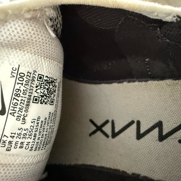 Nike Air Max White and Black Sneakers - Picture 8 of 8